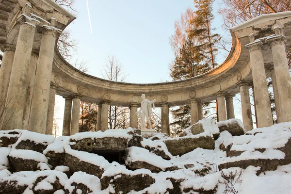 Apollo colonade i pavlovsky park på januari 2014 Stockbild