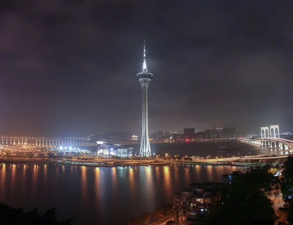 Panorama van nacht macao met macao toren — Stockfoto