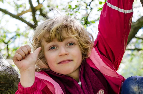 Blond girl outside — Stock Photo, Image