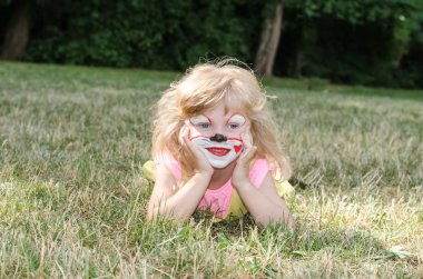 Çocuk yüz boyama ile