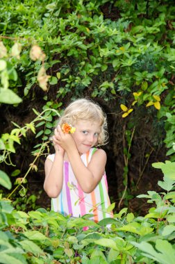 güzel sarışın kız