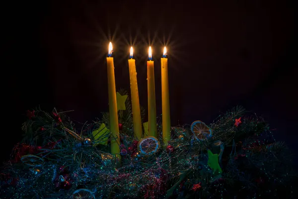Shining Candles Colorful Decorated Advent Wreath Black Background — Stock Photo, Image