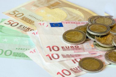 madeni para yığınları