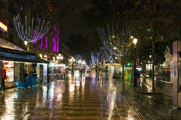 Desember, barcelona, rambla, regn — Stockfoto