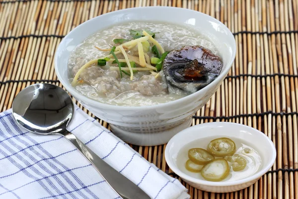 Chinesischer Haferbrei — Stockfoto