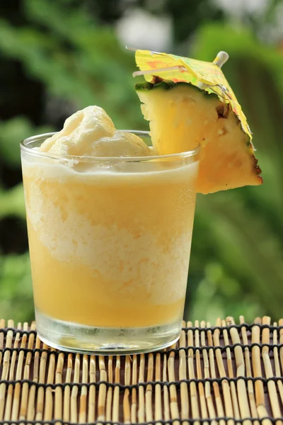 Ananas-Smoothie — Stockfoto