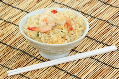 Karidesli pilav stirfried