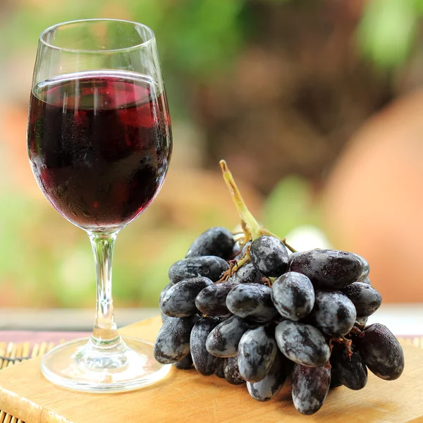 Blue grape juice — Stock Photo, Image