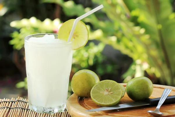 Limon kireç suyu smoothie — Stok fotoğraf