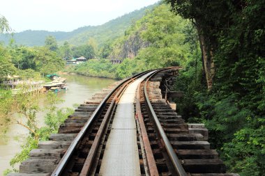 eski askeri tren trian