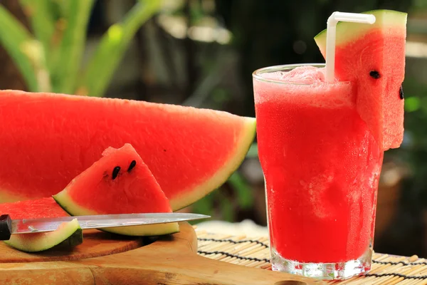 Färsk vattenmelon smoothie — Stockfoto