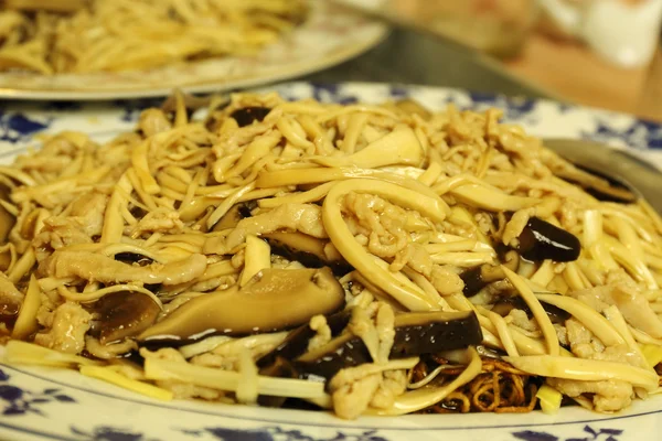 Stir fried yellow noodle — Stock Photo, Image