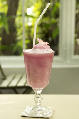 Gül lychee smoothies