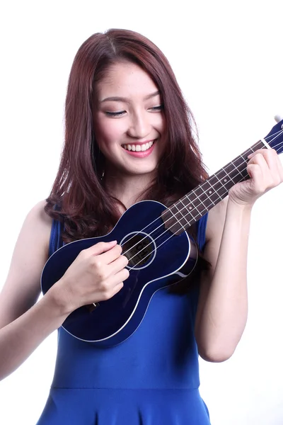 Donna che gioca ukulele — Foto Stock