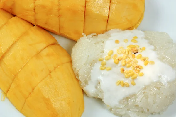 Ripe mango and sticky rice — Stock Photo, Image