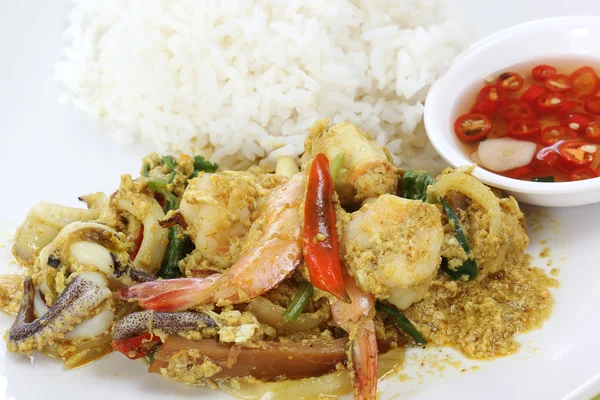 Seafood stir Fried with steam rice — Stock Photo, Image