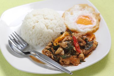 panang Körili tavuk pilav ve kızarmış yumurta 