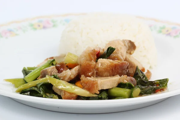 Stir fried kale Crispy pork with steamed rice — Stock Photo, Image
