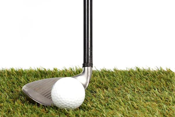 Golfclub op het gras — Stockfoto