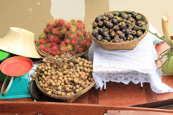 Fruta tailandesa mangostán rambután y longan — Foto de Stock