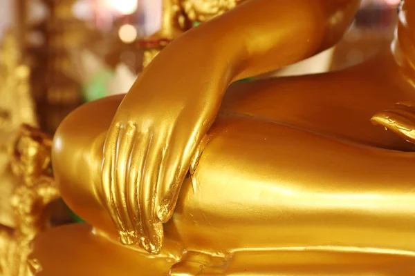 Oro manos de Buda — Foto de Stock