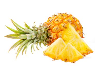 Beyaz üzerine izole edilmiş ananas