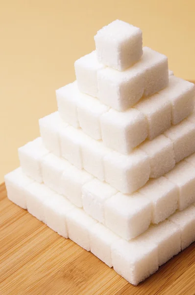 Pirâmide de cubos de açúcar — Fotografia de Stock