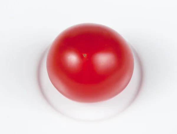 Tomate auf einem Teller — Stockfoto
