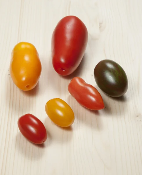 Six colors of tomato — Stock Photo, Image