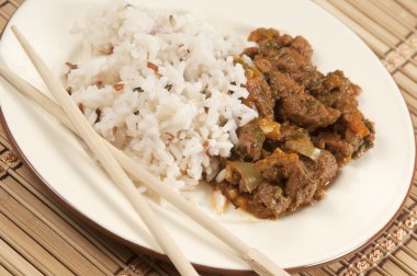 haşlanmış et ve pilav