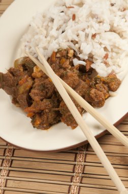 haşlanmış et ve pilav