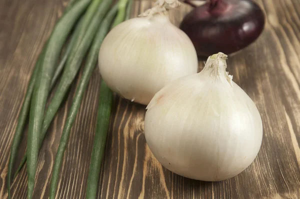 Red and white 'sweet' onions — Stock Photo, Image