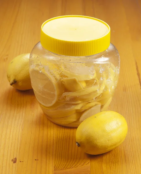 Lemon cutted wiht sugar — Stock Photo, Image