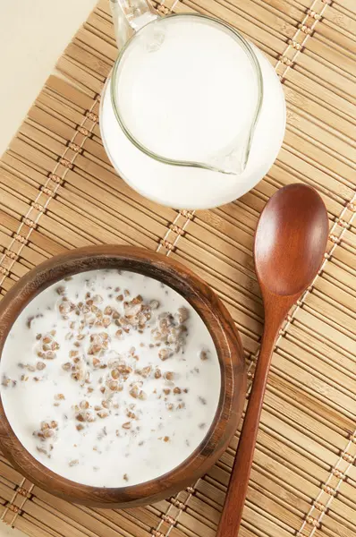 Buckwheat kasha with milk — Stock Photo, Image