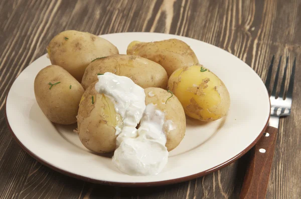 Jonge gekookte aardappelen — Stockfoto