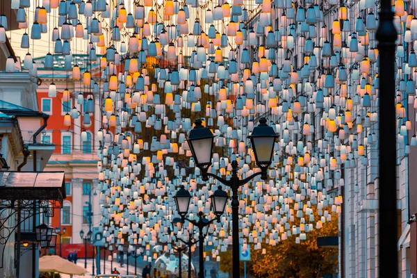 Straßenlaternen Der Stoleschnikow Gasse Moskauer Fußgängerzone Licht Dunkeln Schöne Hintergrundbeleuchtung — Stockfoto