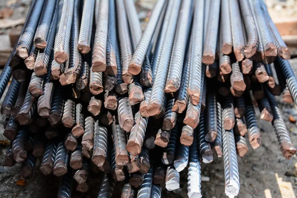 Barras de acero utilizadas en la construcción — Foto de Stock