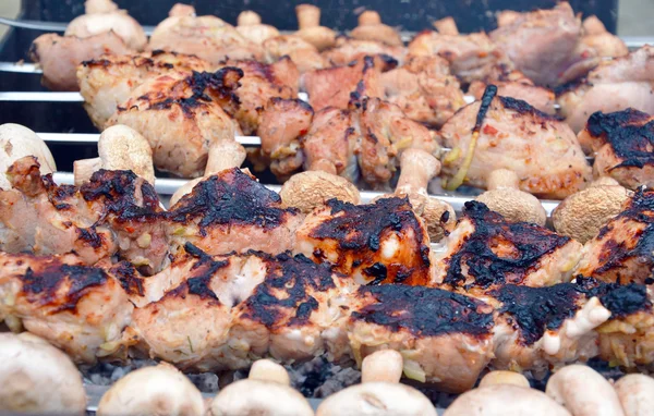 Kebab asado shish en pinchos — Foto de Stock