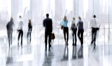 bir grup insan lobi İş Merkezi