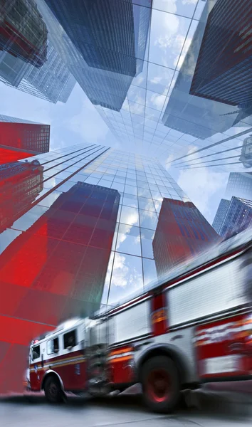 Fire trucks and firefighters brigade in the city — Stock Photo, Image