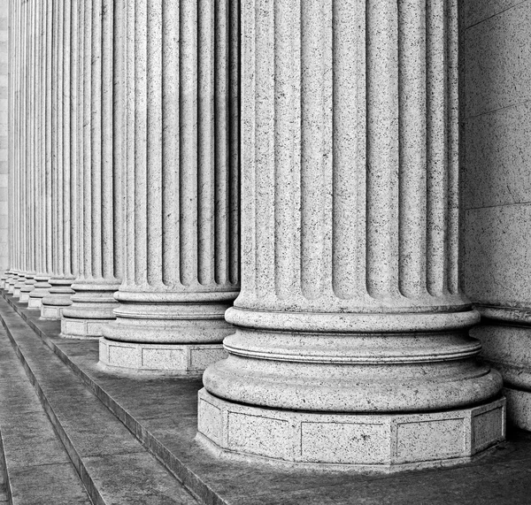 Column architectural detail and symbolism — Stock Photo, Image