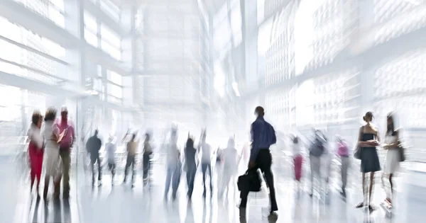 Groep mensen in het lobby business center — Stockfoto