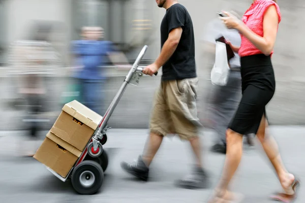 Delivery on the dolly by hand — Stock Photo, Image