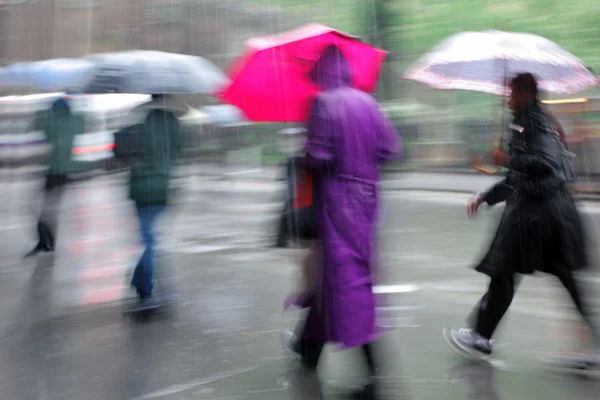 Bewegungsunschärfe am Regentag — Stockfoto