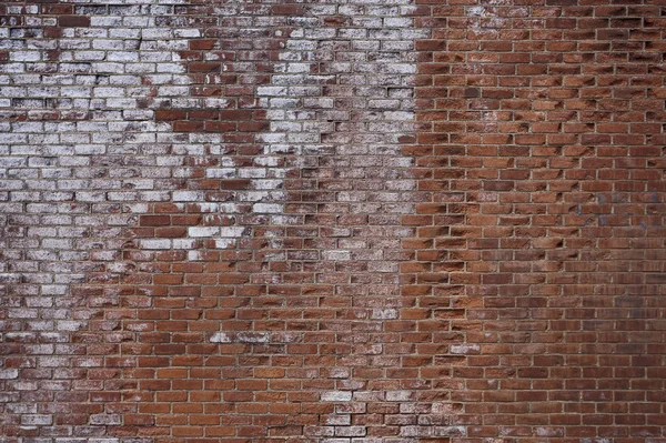 Le vieux mur de briques rouges — Photo