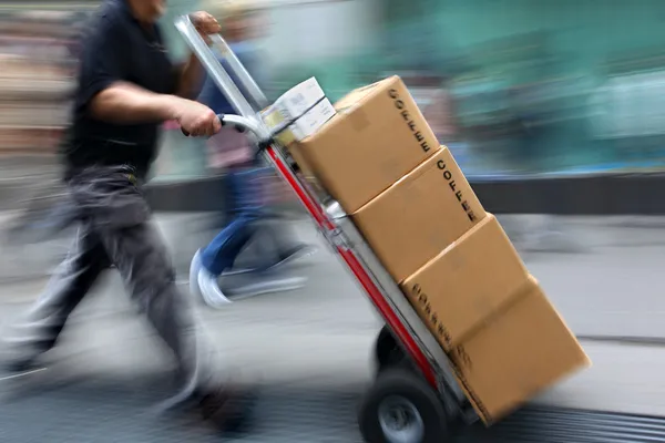 Delivery with dolly by hand — Stock Photo, Image