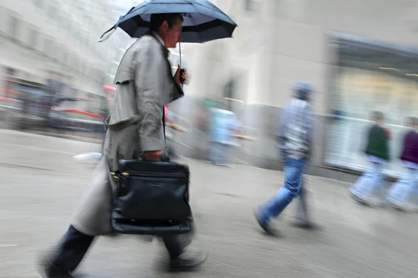 雨の日のモーション ブラーします。 — ストック写真