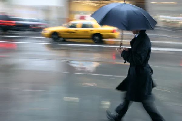 Bewegungsunschärfe am Regentag — Stockfoto