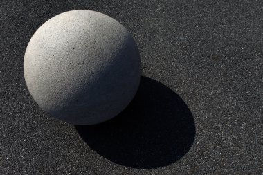 Beton topu