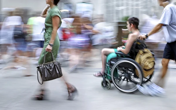 Disabili in una strada della città — Foto Stock